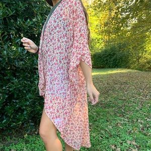 american eagle pink floral long kimono